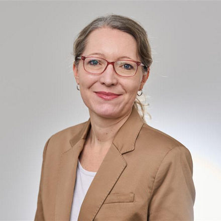 Julia Meola